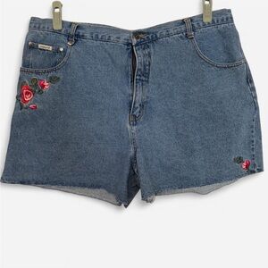 Vintage Zana Di embroidered cutoff denim shorts Sz 24